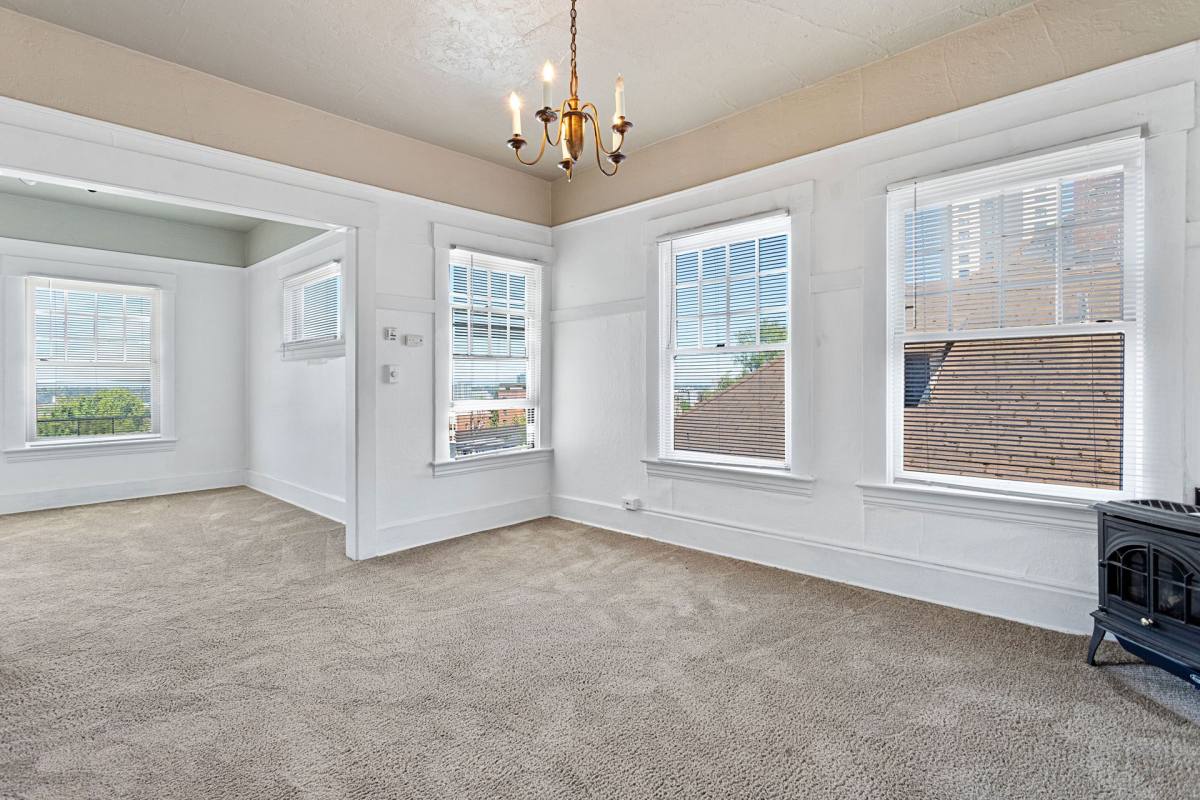 Apartment for rent at 801A SW Green Ave, Portland, OR 97205