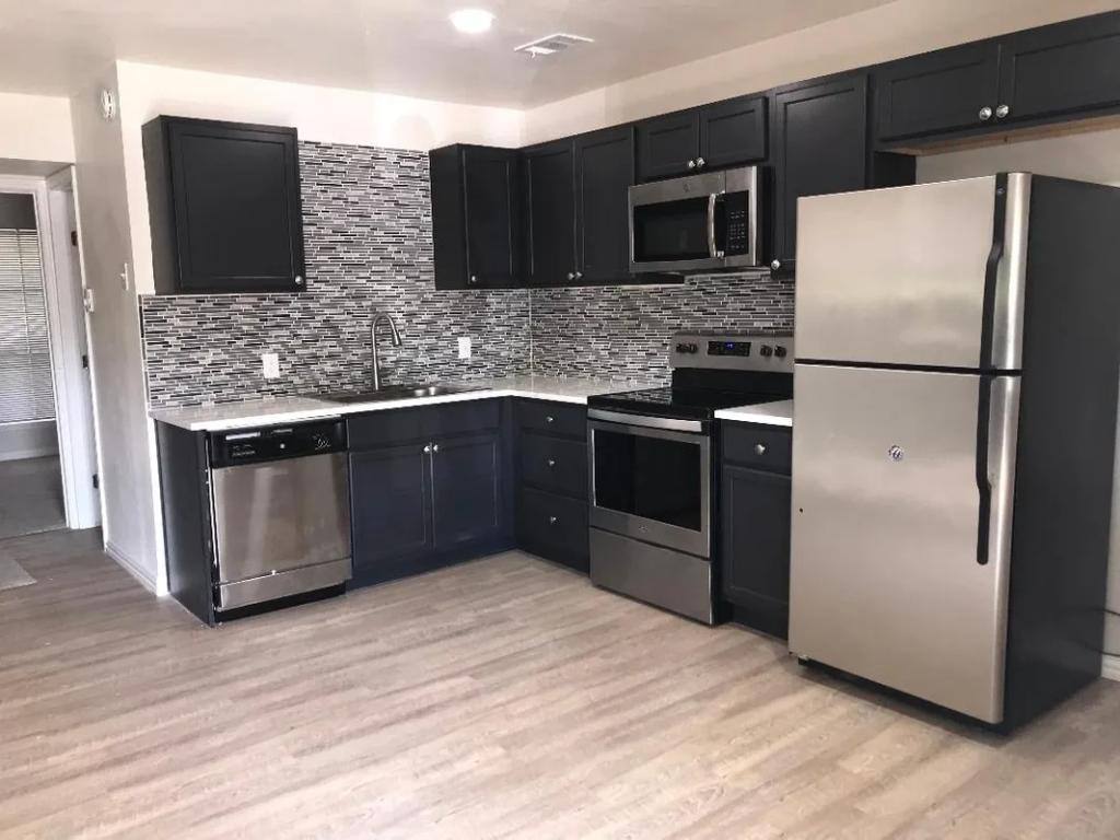 Apartment for rent at 1900 W Kingsley Rd, Garland, TX 75041