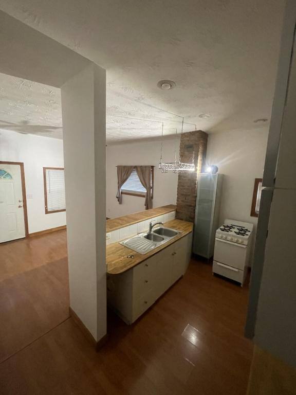 Apartment for rent at 2359 W 5th St, Cleveland, OH 44113