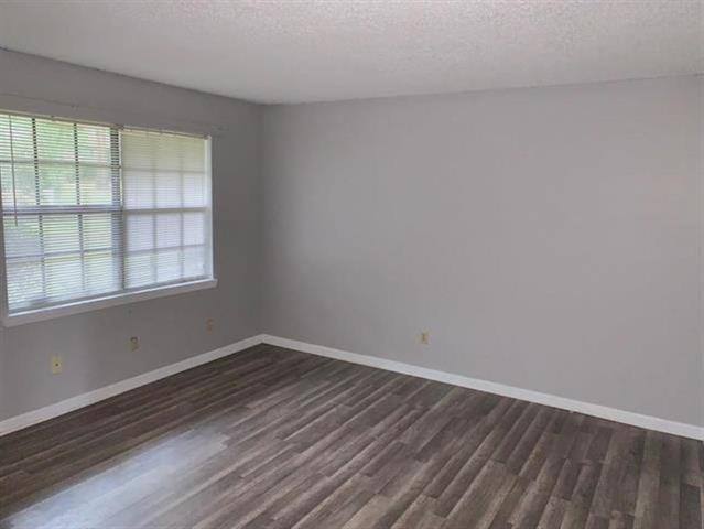 Apartment for rent at 145 Horseshoe Dr, Havana, FL 32333