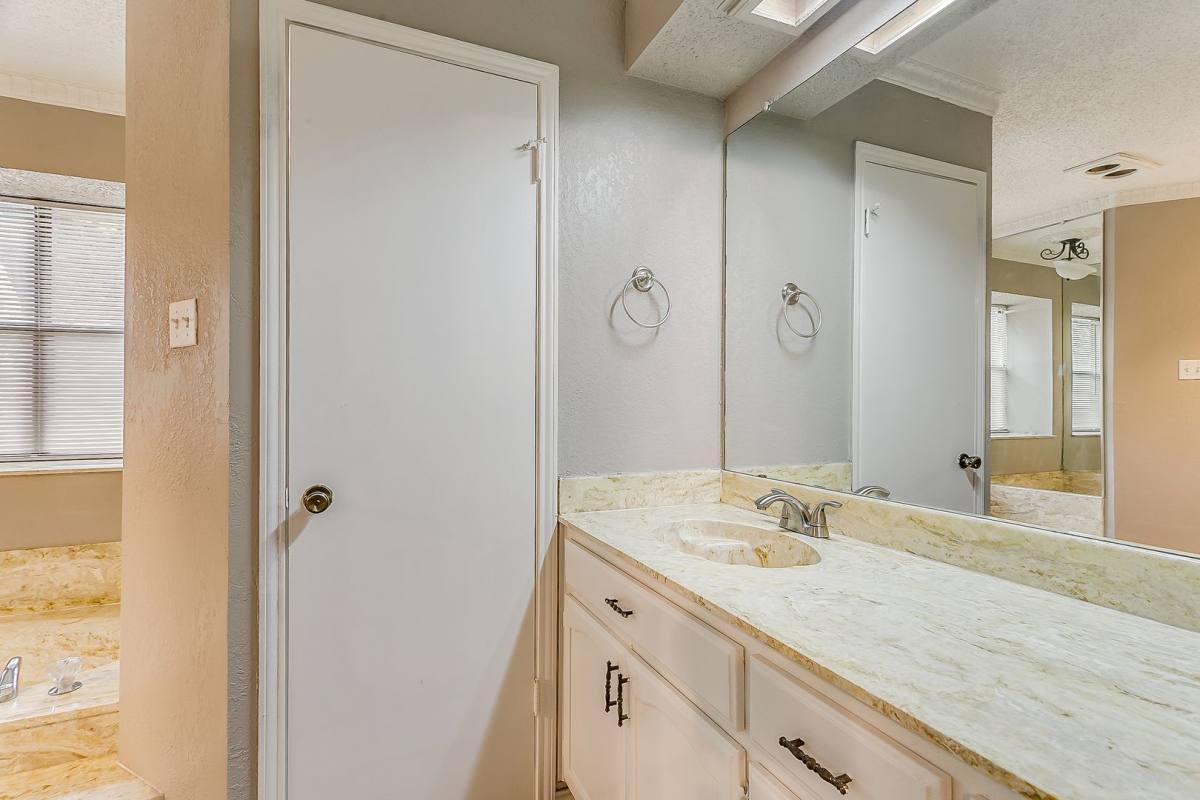House for rent at 120 NE Alsbury, Burleson, TX 76028