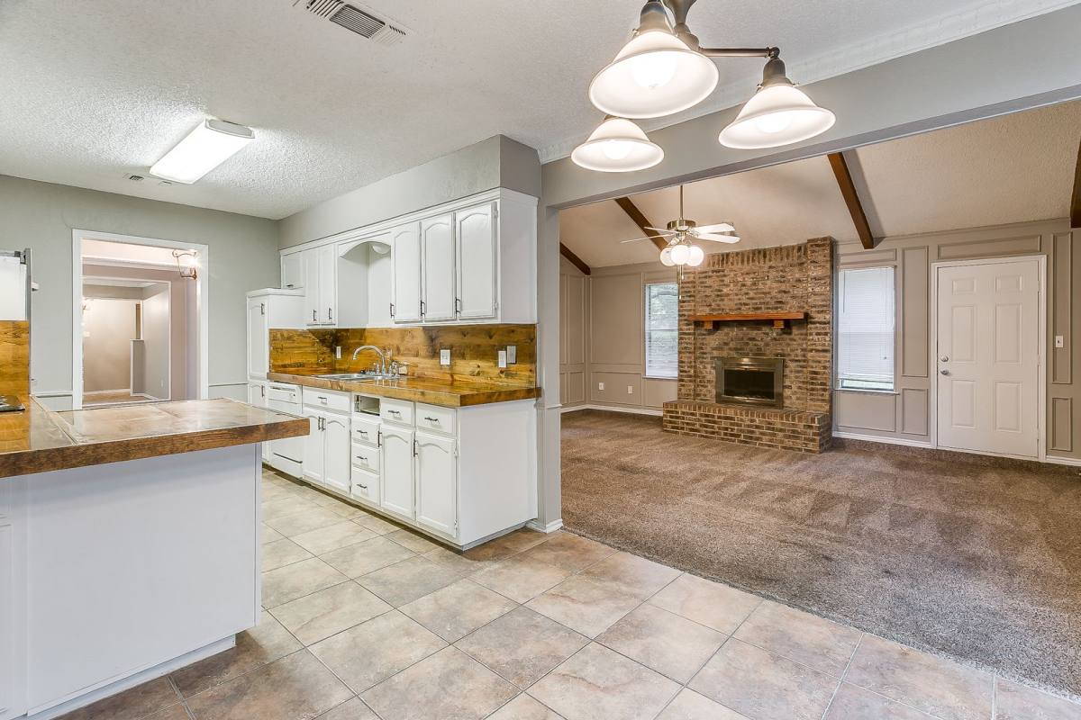 House for rent at 120 NE Alsbury, Burleson, TX 76028
