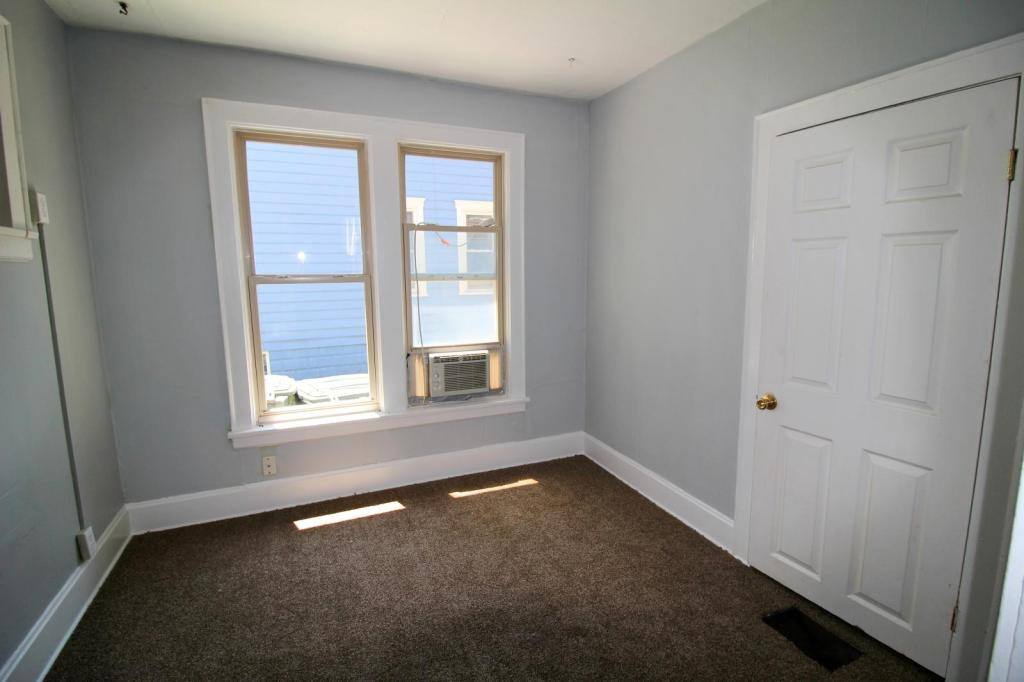 Apartment for rent at 2690 Neil Ave, Columbus, OH 43202
