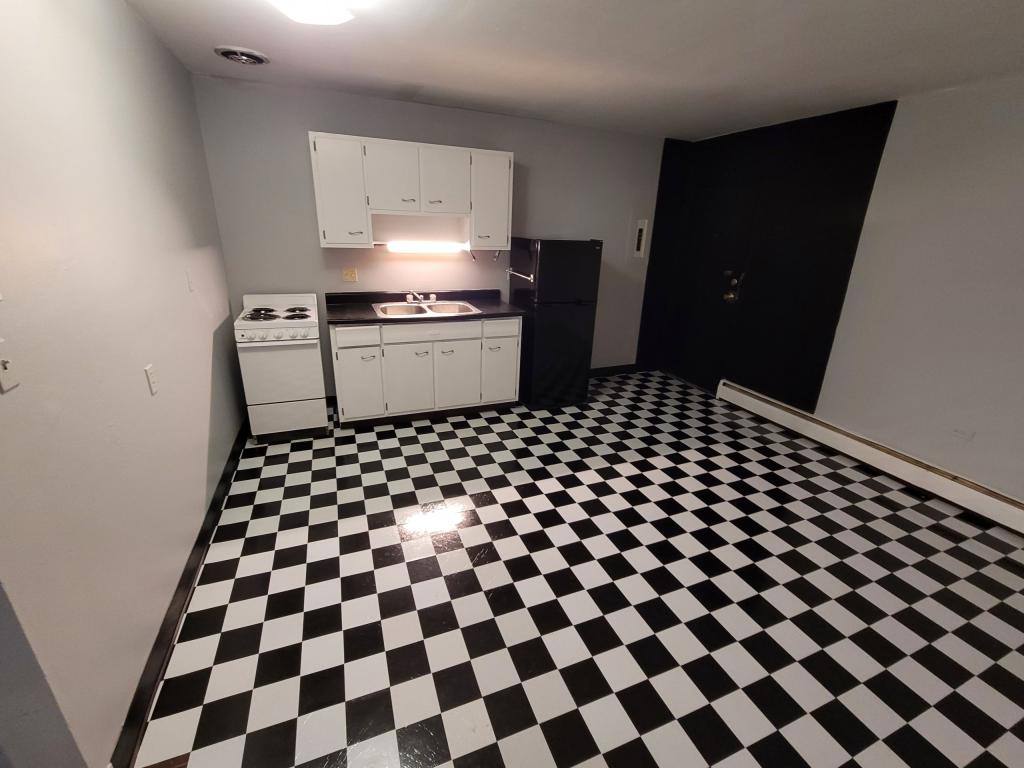 Apartment for rent at 358 E Duncan St, Columbus, OH 43202