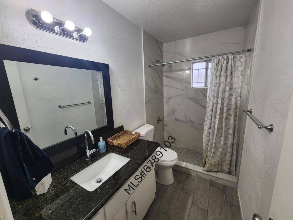 Townhouse for rent at 2001 W Turney Ave, Phoenix, AZ 85015