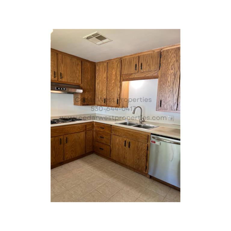 House for rent at 3178 Cedar Ravine Rd, Placerville, CA 95667