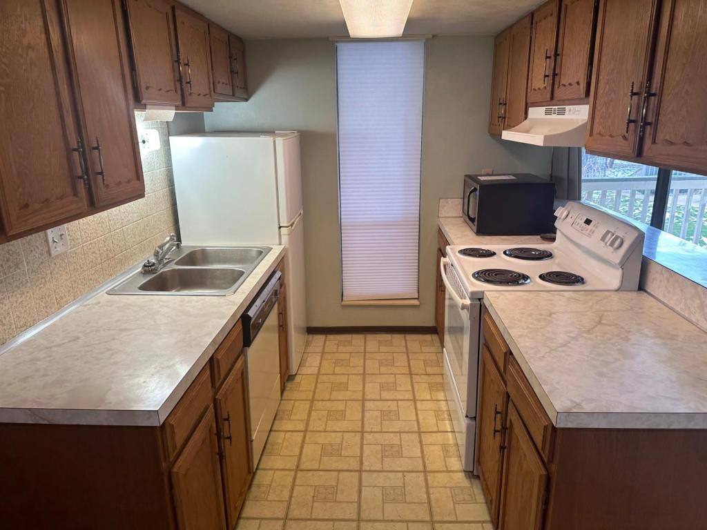 Condo for rent at 645 Manhattan Place #207, Boulder, CO 80303