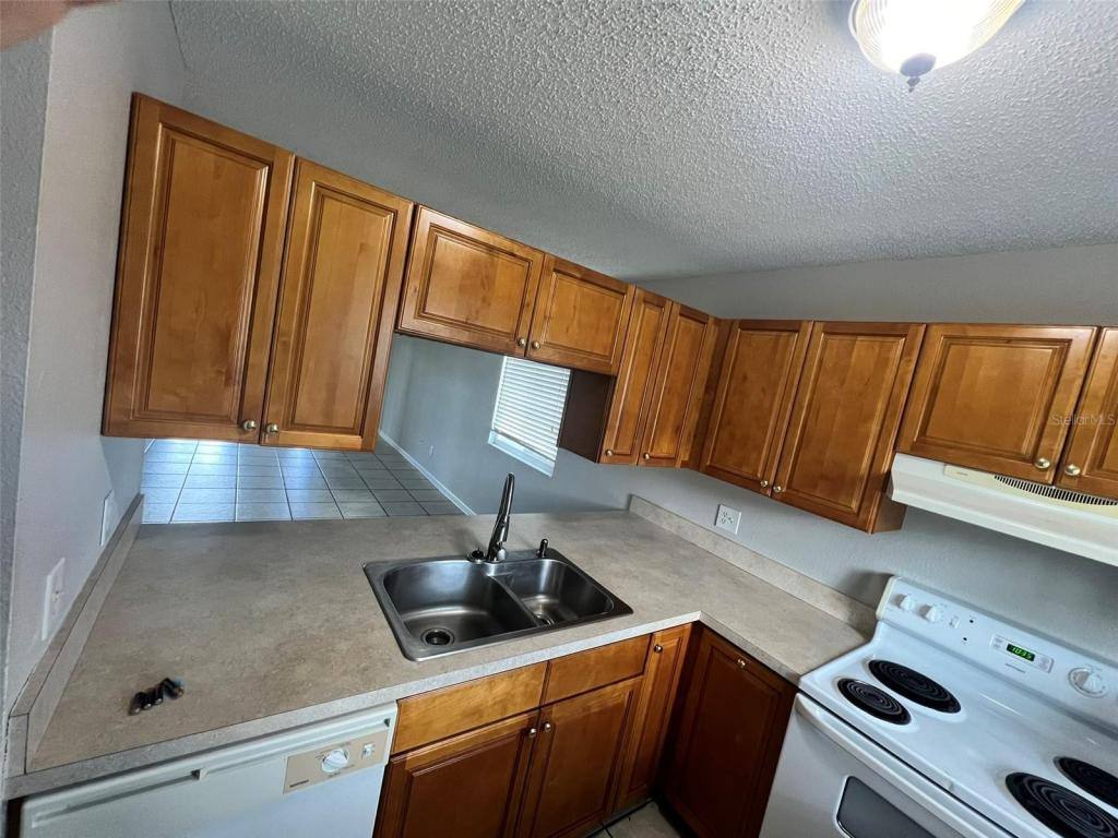 Condo for rent at 39132 Co Rd #54, Zephyrhills, FL 33542