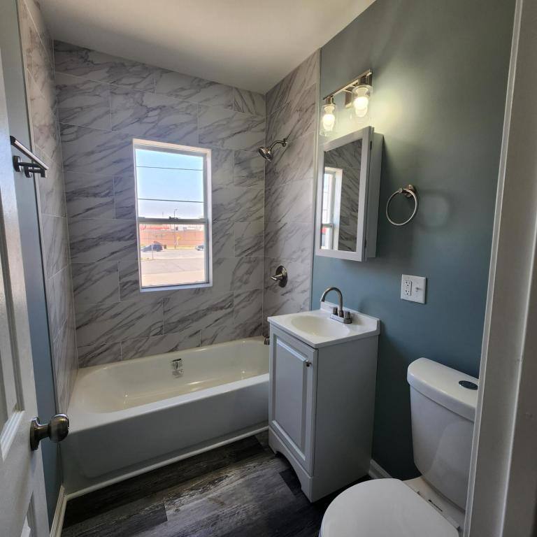 Apartment for rent at 26 E 15th Ave, Gary, IN 46407