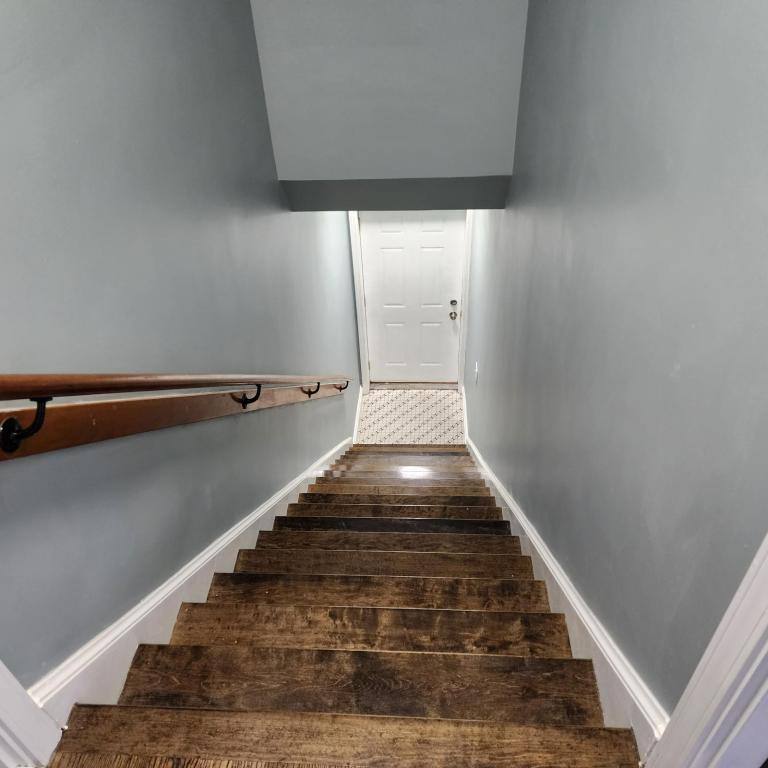 Apartment for rent at 26 E 15th Ave, Gary, IN 46407