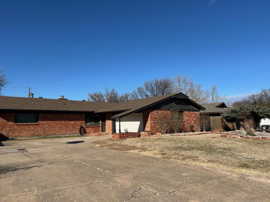 House for rent at 16 NW 58th St, Lawton, OK 73505