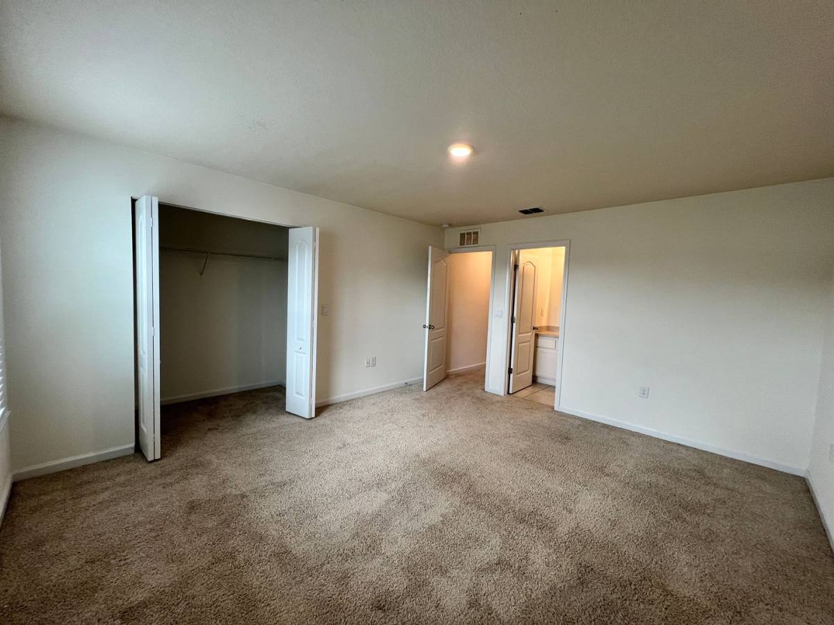 Townhouse for rent at 35 Oarsman Crossing Dr, Saint Augustine, FL 32095
