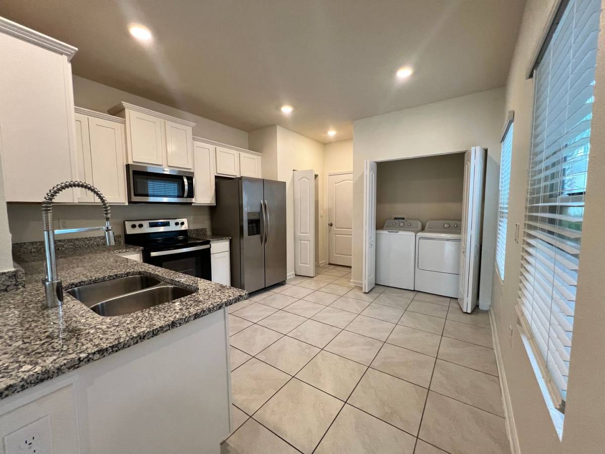 Townhouse for rent at 35 Oarsman Crossing Dr, Saint Augustine, FL 32095