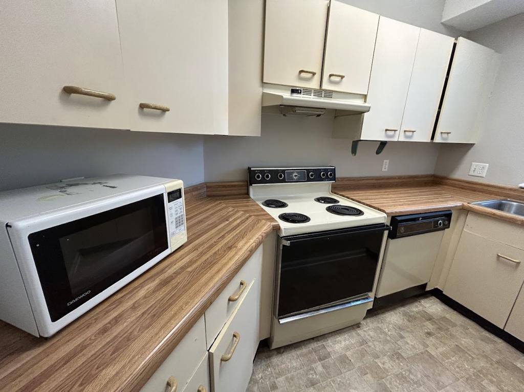 Condo for rent at 4230 Wilshire Blvd, 202 D, Wilmington, NC 28403