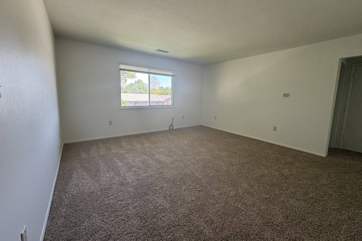 Apartment for rent at 1003 - 1005 Parkway Dr, Boone, IA 50036