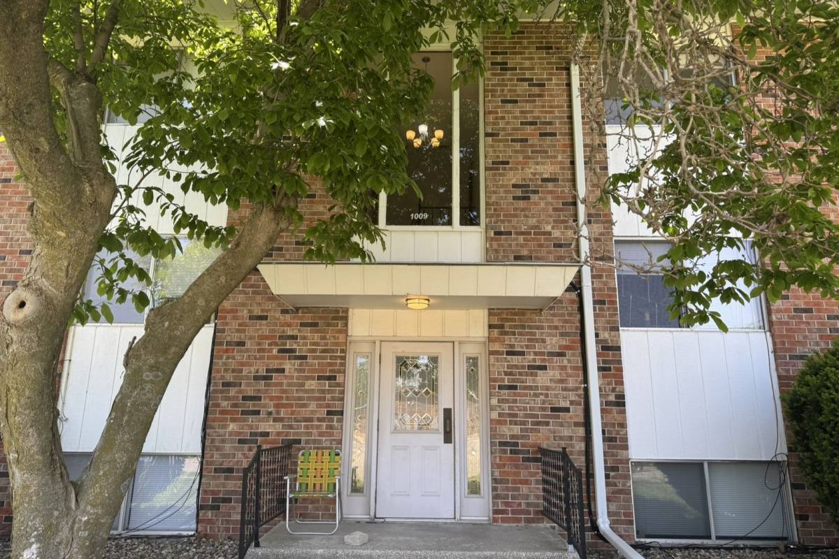 Apartment for rent at 1003 - 1005 Parkway Dr, Boone, IA 50036
