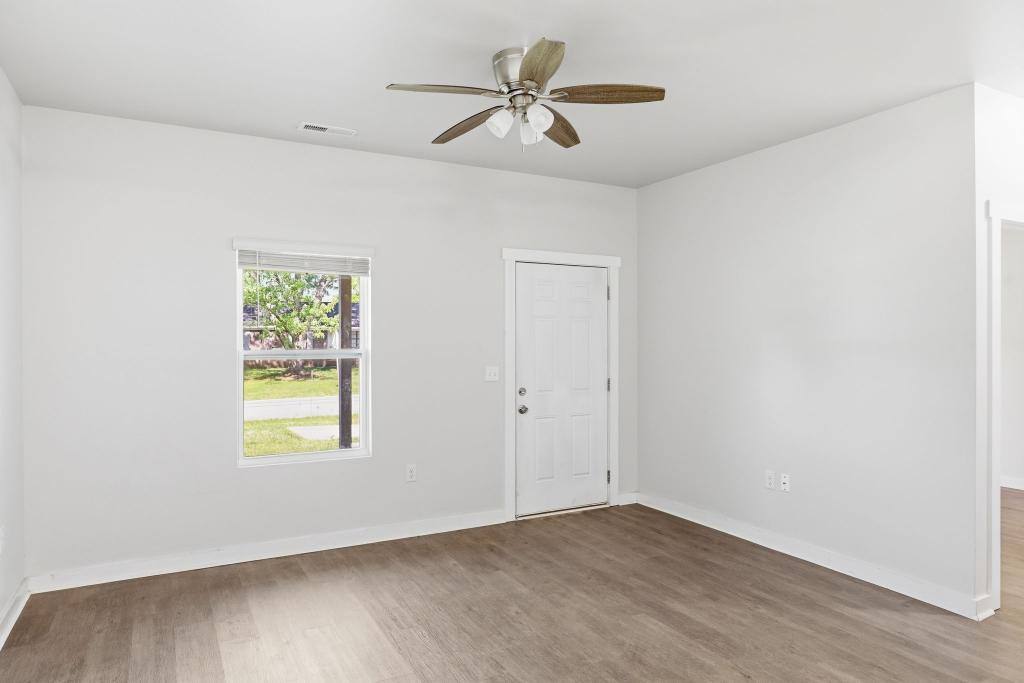 Townhouse for rent at 1455 Carter Grove Rd #A, Hazel Green, AL 35750