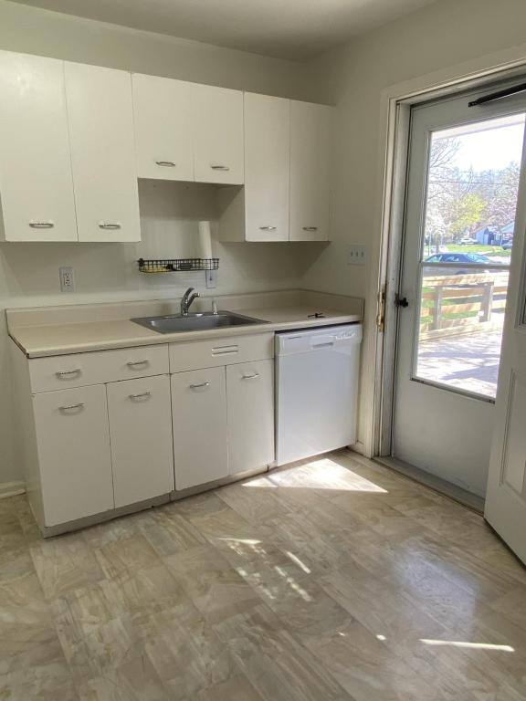 Townhouse for rent at 7803 Wyoming St, Kansas City, MO 64114