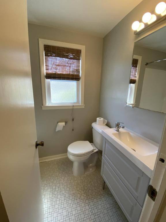 Townhouse for rent at 7803 Wyoming St, Kansas City, MO 64114