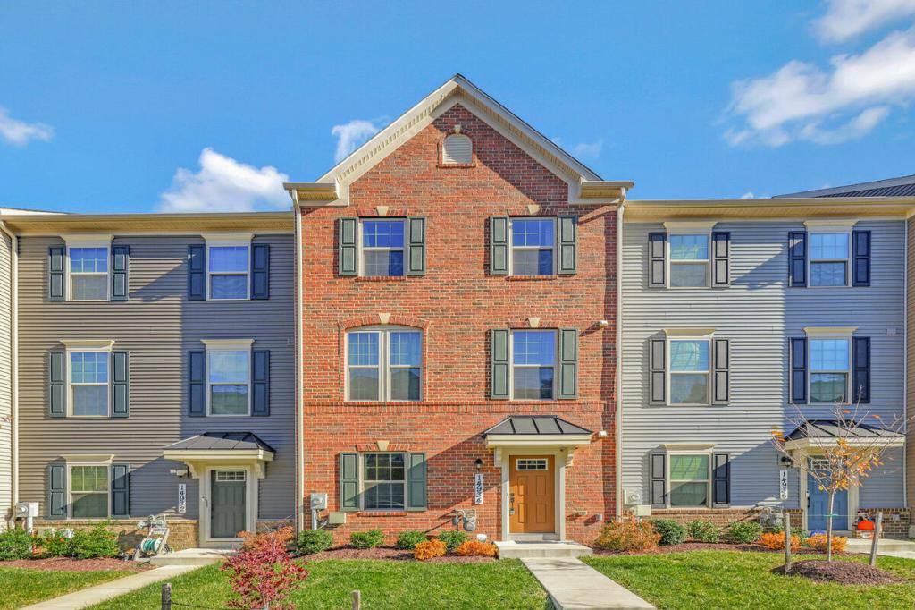 Townhouse for rent at 14934 Ring House Rd, Brandywine, MD 20613