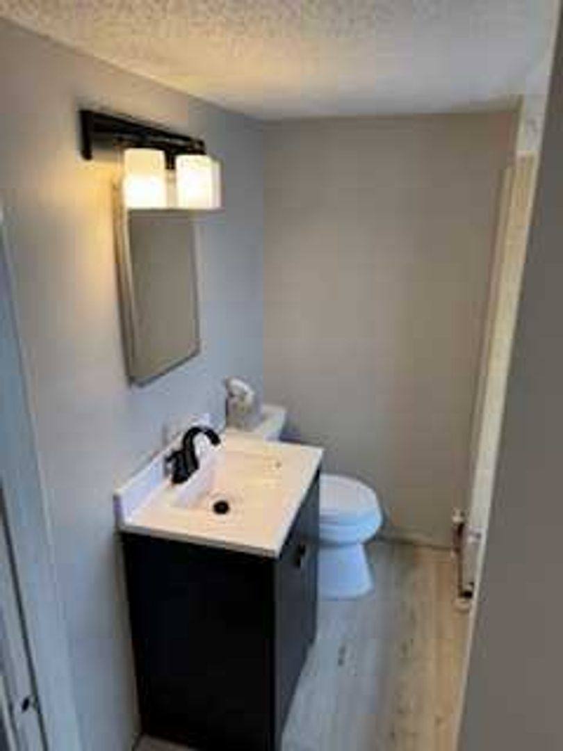 House for rent at 304 10th Ave S, South Saint Paul, MN 55075