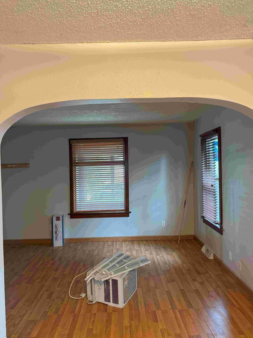 House for rent at 304 10th Ave S, South Saint Paul, MN 55075