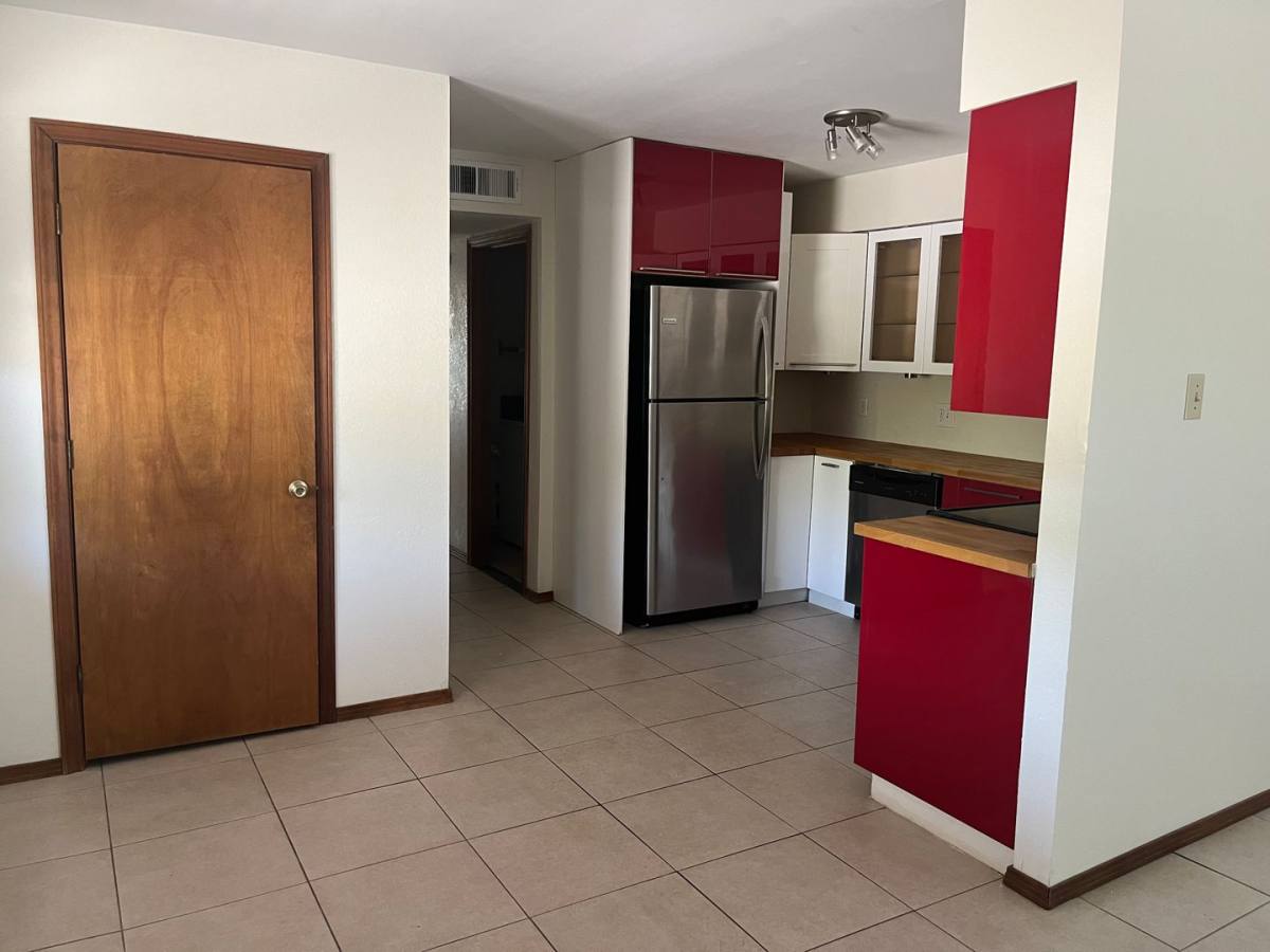 Apartment for rent at 2116 N Scenic Dr, Alamogordo, NM 88310