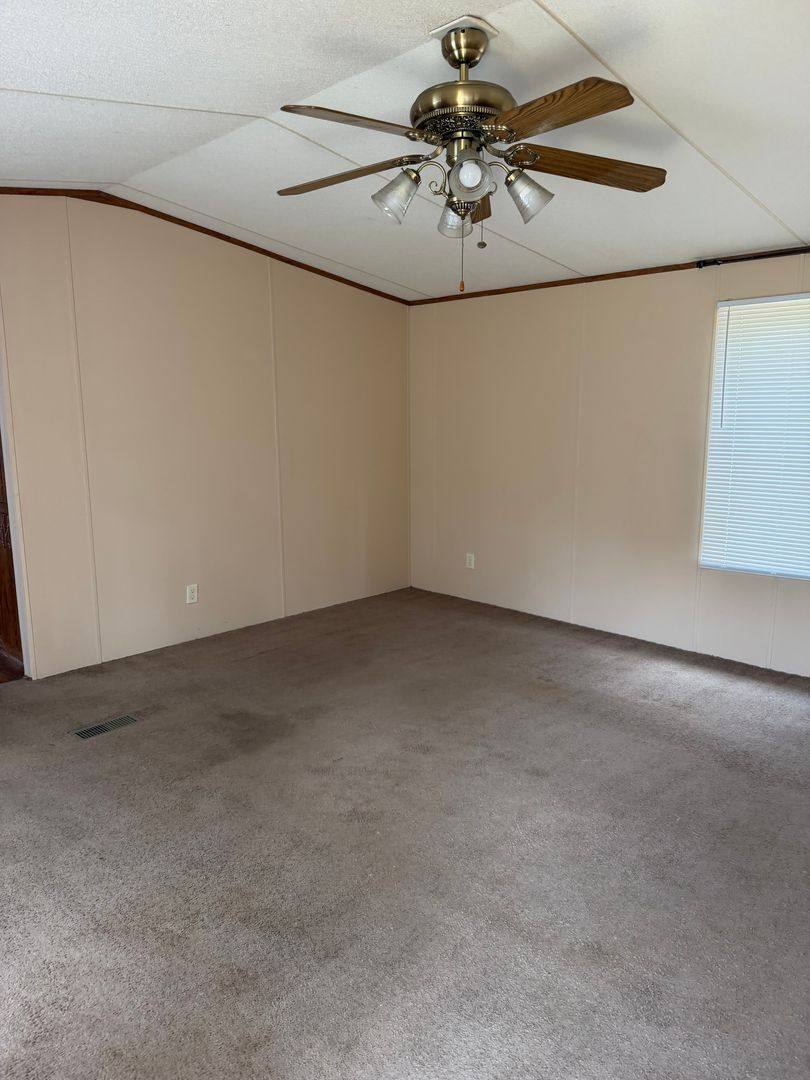 House for rent at 284 Clay Circle, Baxley, GA 31513