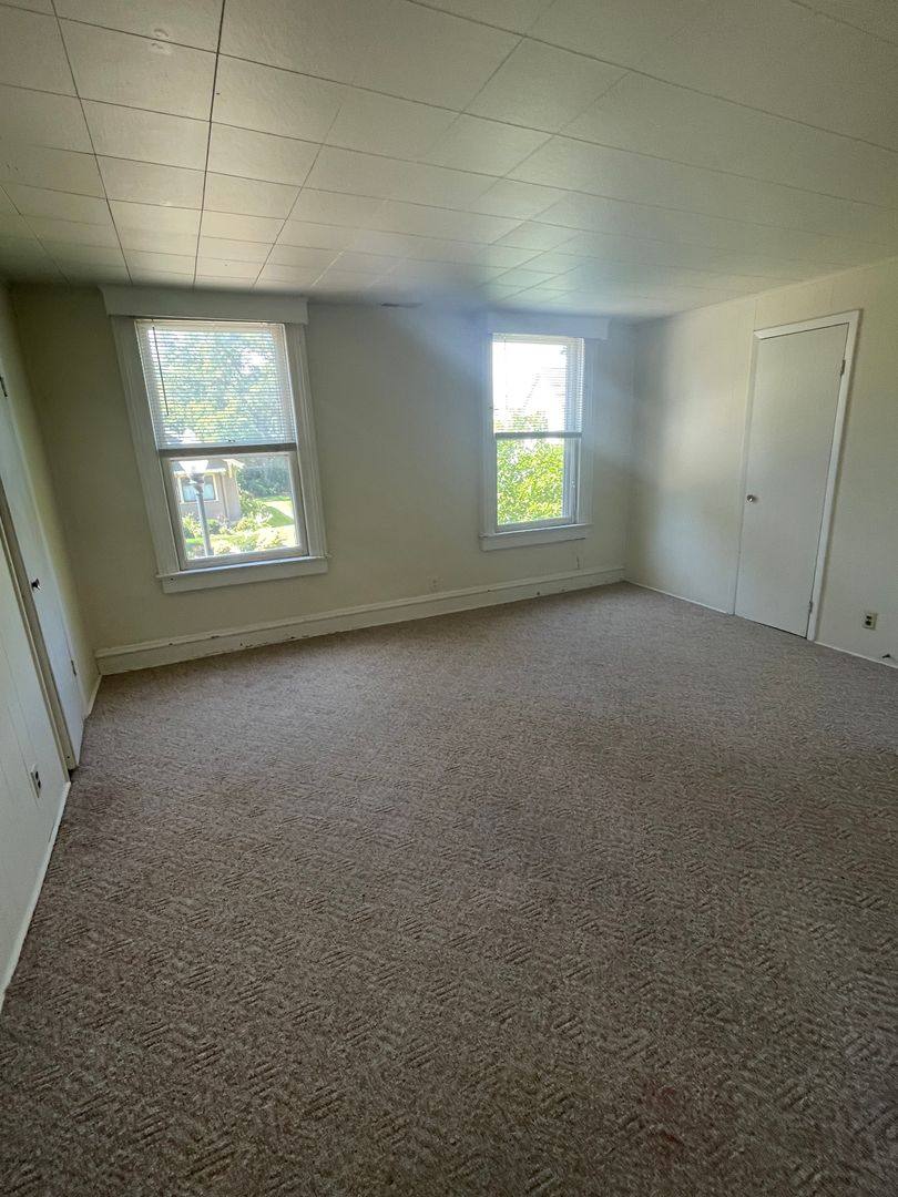 Apartment for rent at 612 Jackson, Oshkosh, WI 54901