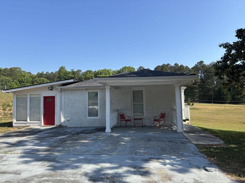 House for rent at 1973 Bethsaida Rd, Riverdale, GA 30296