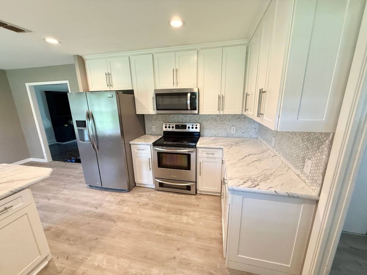 House for rent at 1406 Jeff Davis Dr, Tyler, TX 75703
