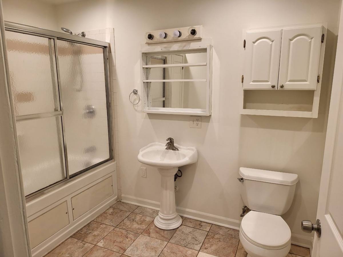 Apartment for rent at 126 E Main St, Norristown, PA 19401