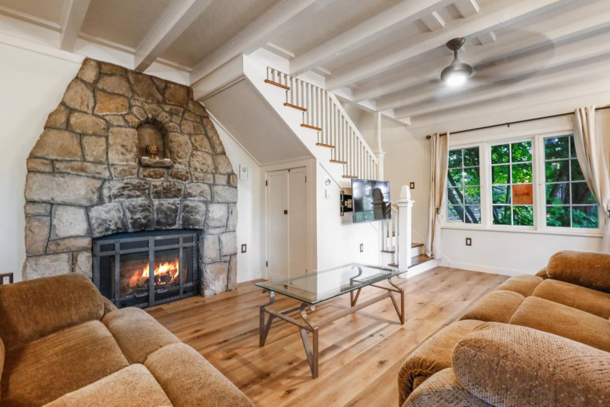 House for rent at 28101 Lakes Edge Rd #F152, Lake Arrowhead, CA 92352