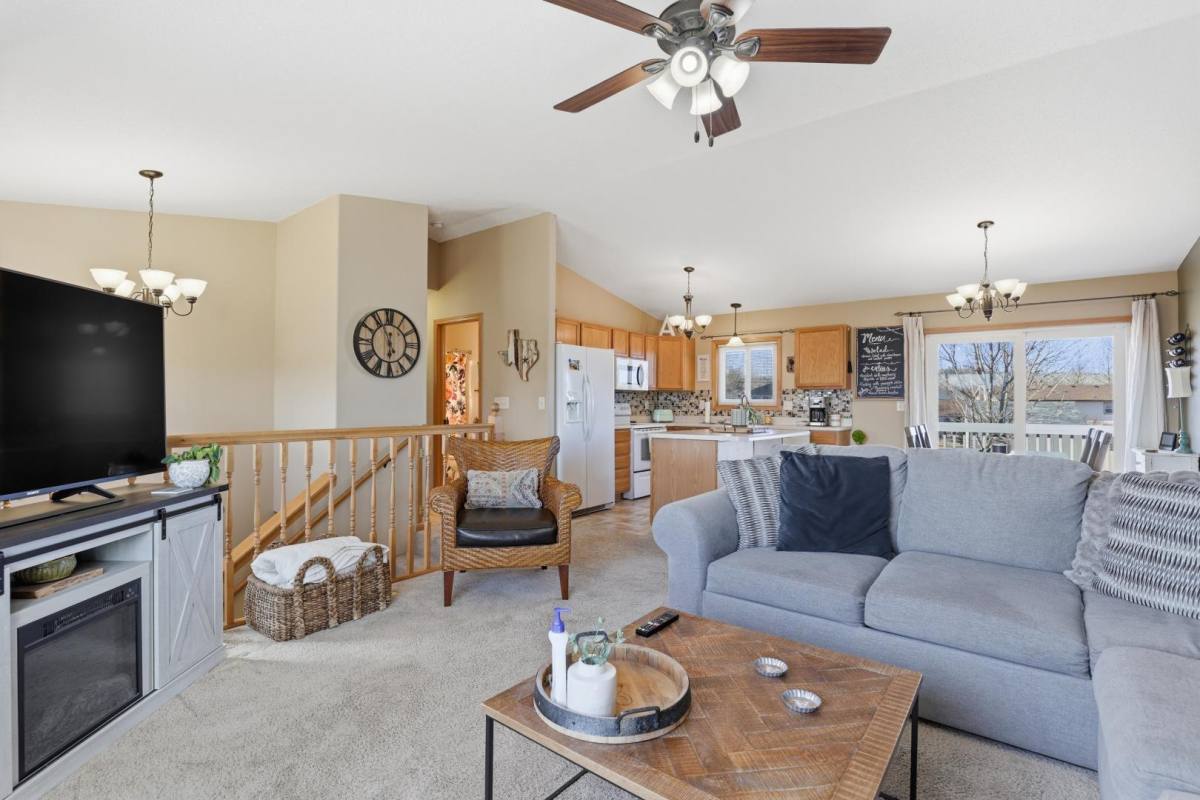 House for rent at 4517 Three Rivers Dr, Rapid City, SD 57701
