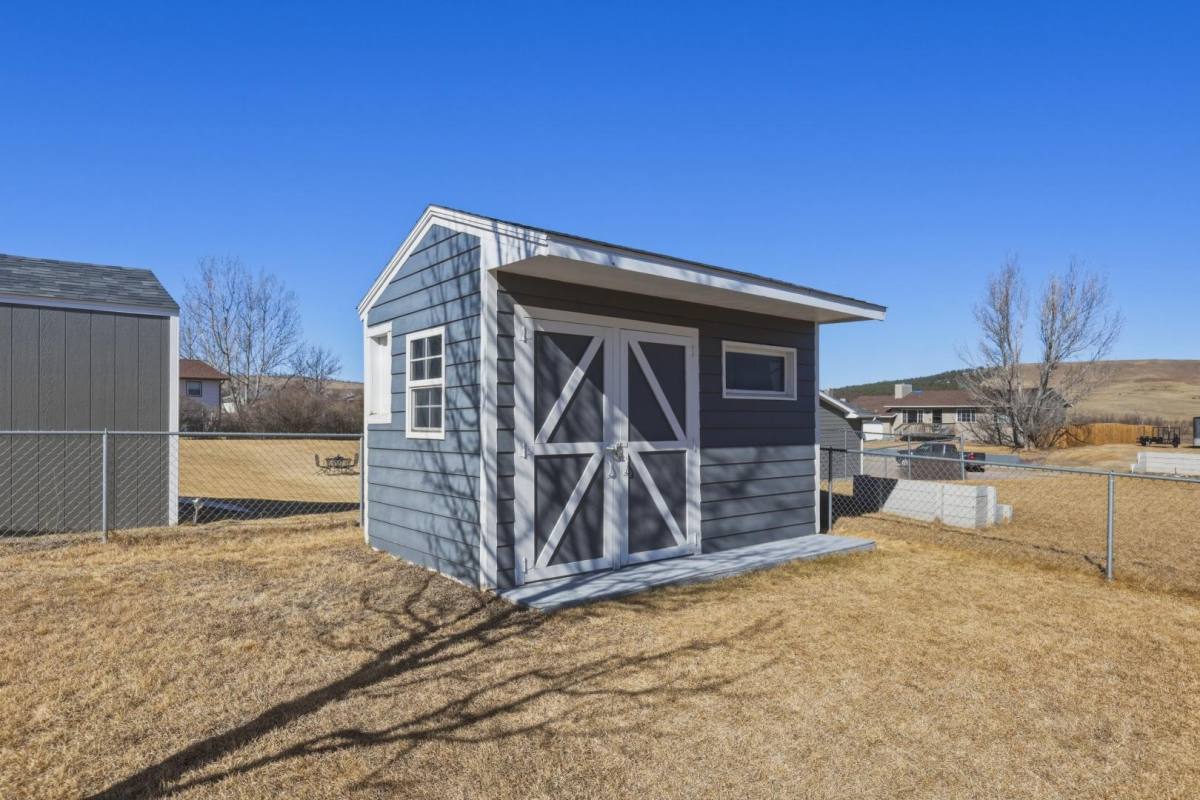 House for rent at 4517 Three Rivers Dr, Rapid City, SD 57701