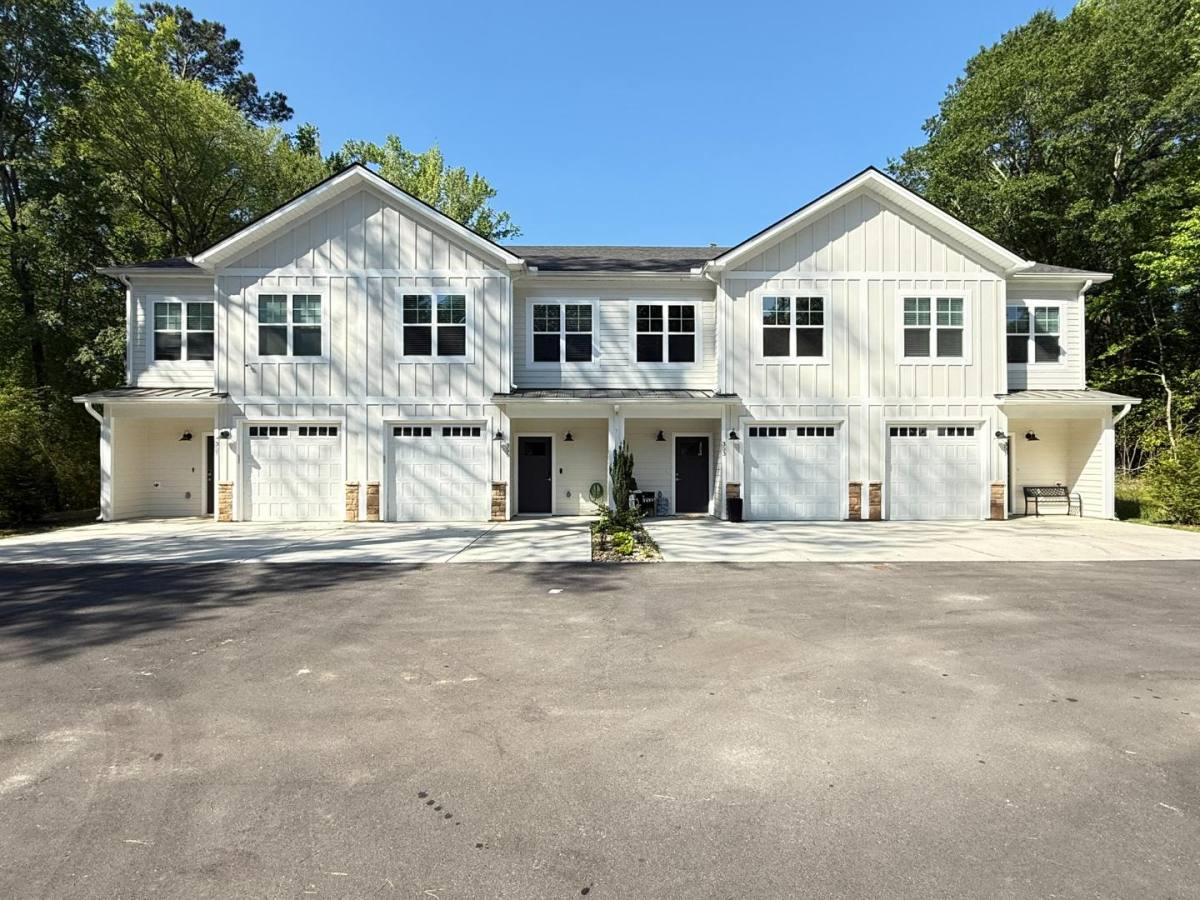 Townhouse for rent at 355 James St #355, Vass, NC 28394