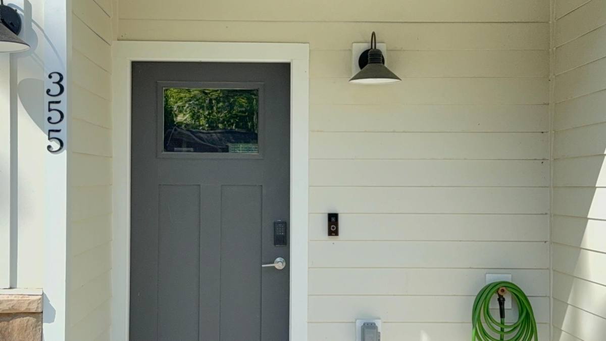 Townhouse for rent at 355 James St #355, Vass, NC 28394