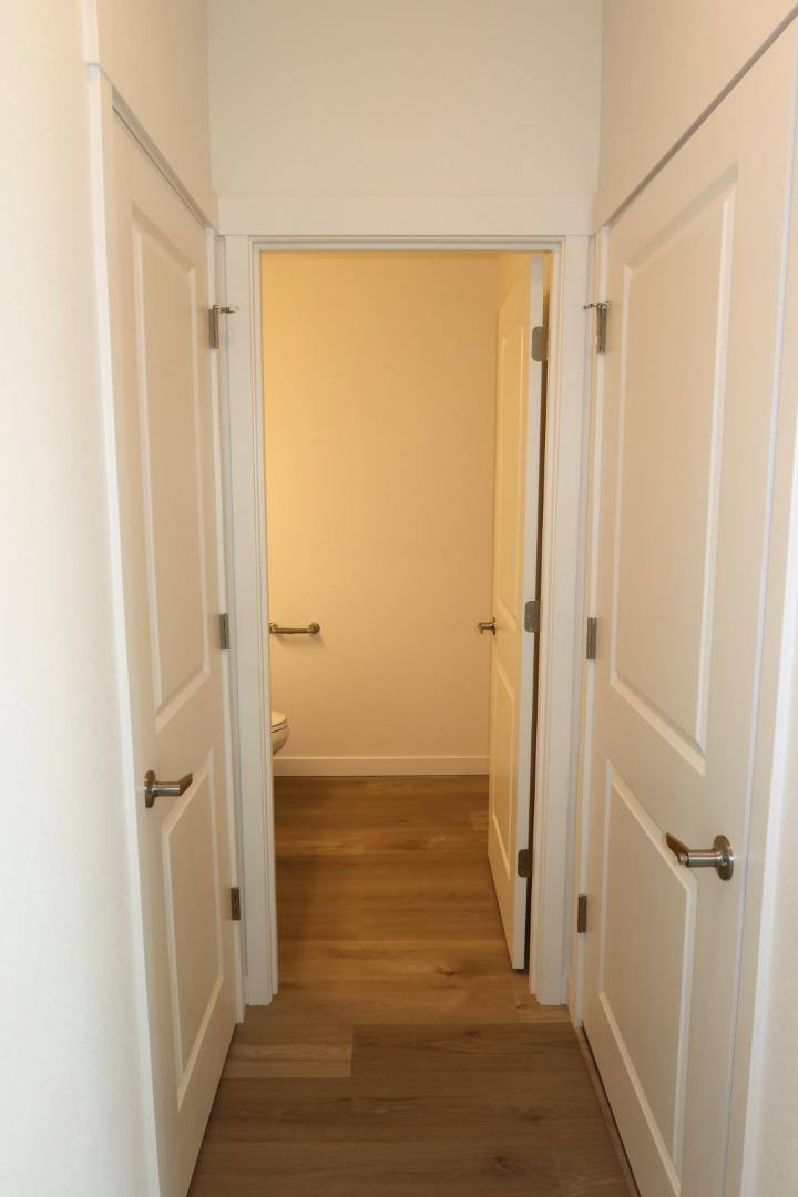 Apartment for rent at 723 Elkins Way SE, Salem, OR 97306