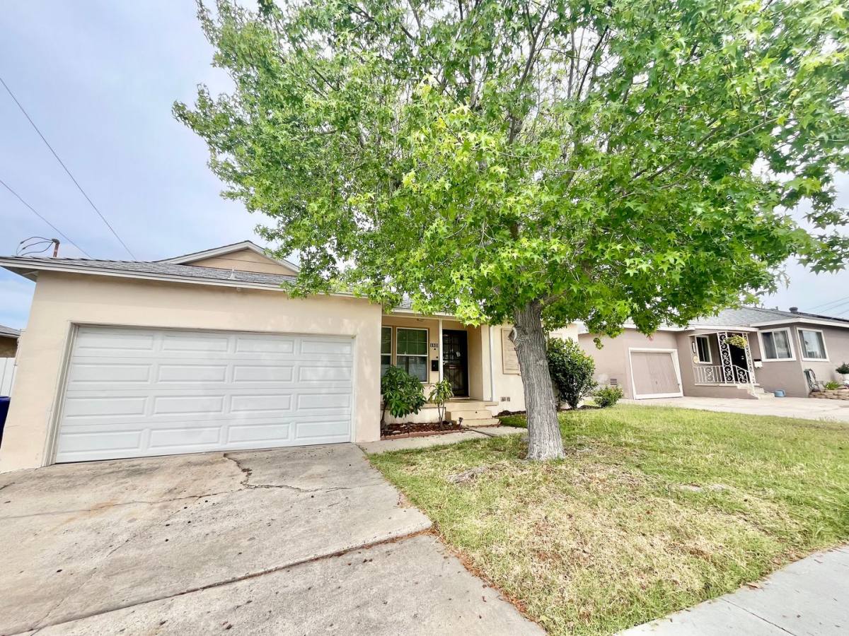 House for rent at 1828 Rowan St, San Diego, CA 92105