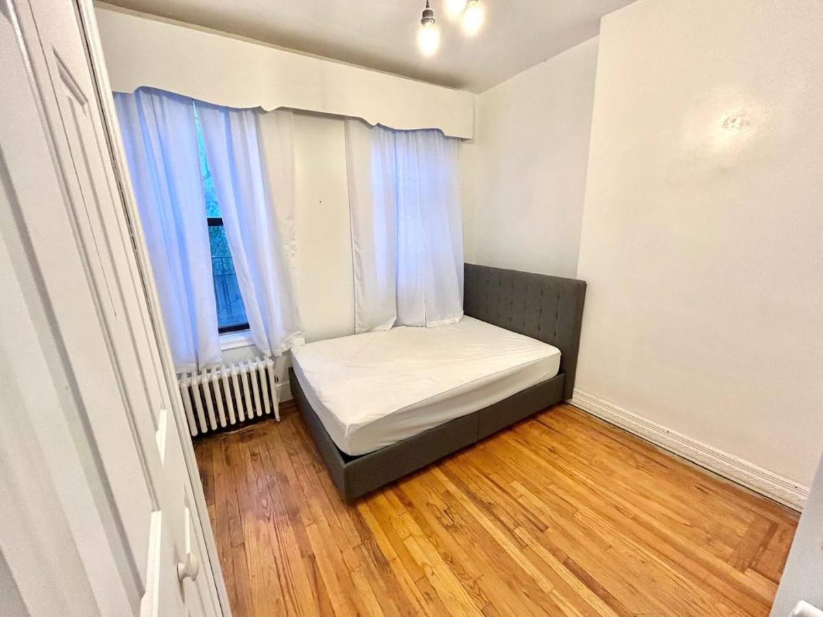 Apartment for rent at 518 E 83rd St #2D, New York, NY 10028