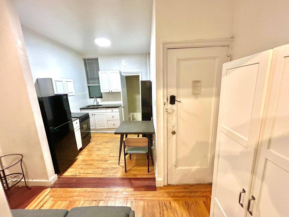 Apartment for rent at 518 E 83rd St #2D, New York, NY 10028