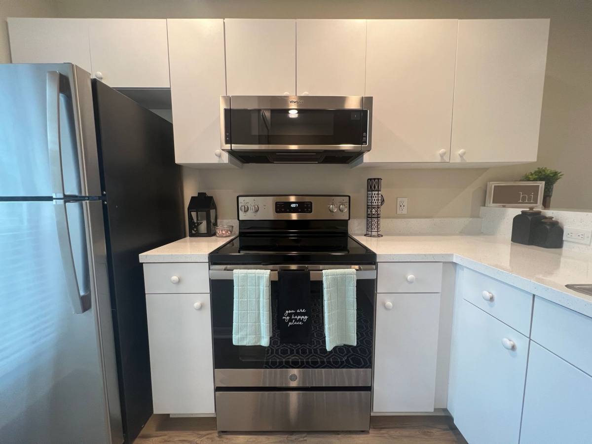 Townhouse for rent at 102 Sue Lane, Lady Lake, FL 32159