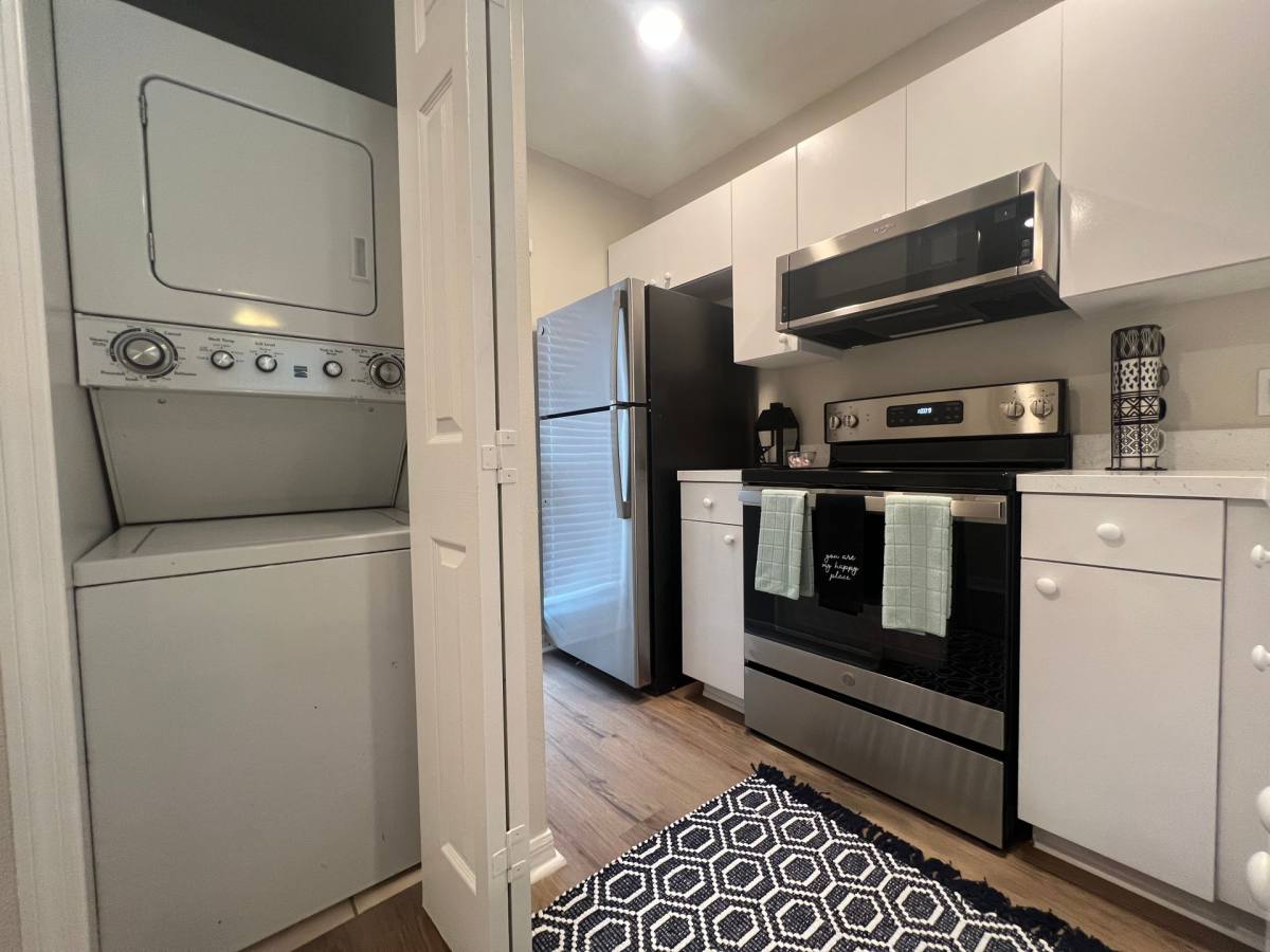 Townhouse for rent at 102 Sue Lane, Lady Lake, FL 32159
