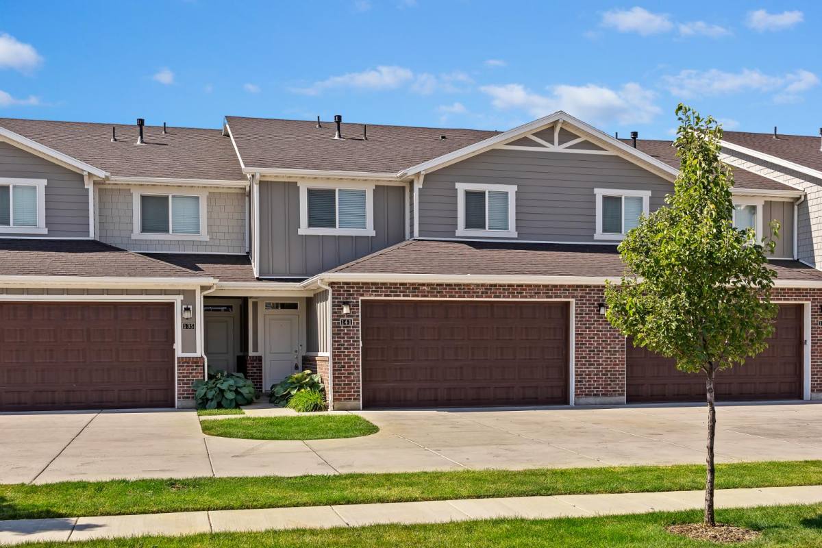 House for rent at 121 W 620 S #8, Farmington, UT 84025