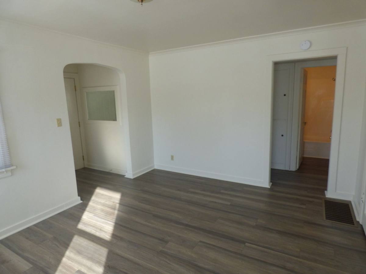 House for rent at 4331 Lafayette St, Fort Wayne, IN 46806