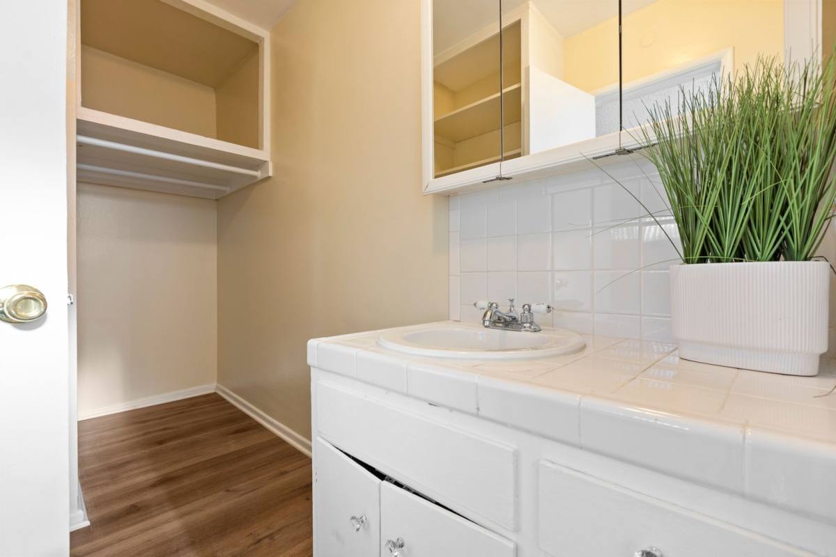 Apartment for rent at 5105 Bakman Ave, North Hollywood, CA 91601