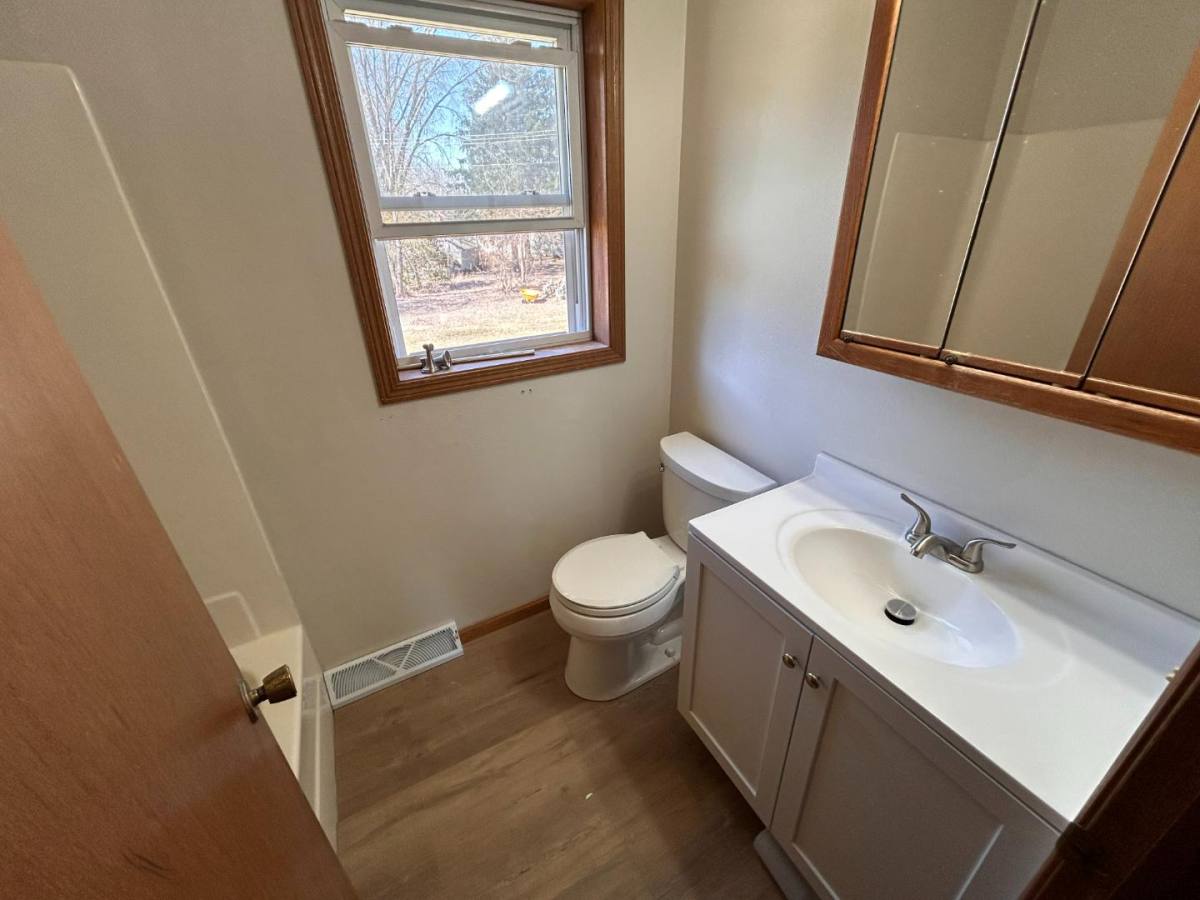 Apartment for rent at 226-228 Niehoff Dr #228, Fall River, WI 53932