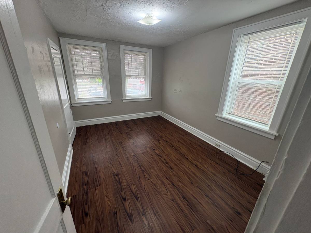 Apartment for rent at 3221 Gravois Ave, Saint Louis, MO 63118