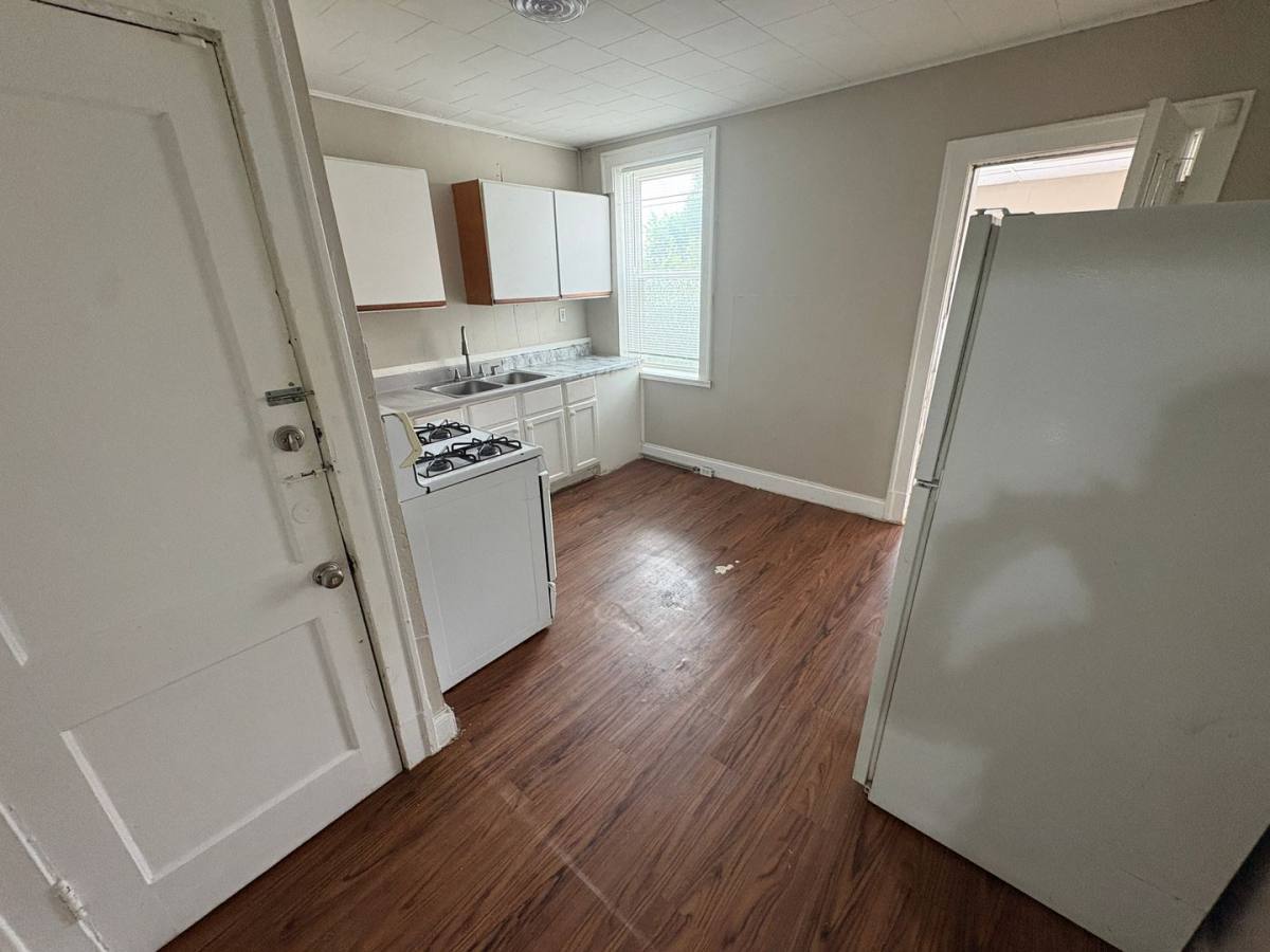 Apartment for rent at 3221 Gravois Ave, Saint Louis, MO 63118