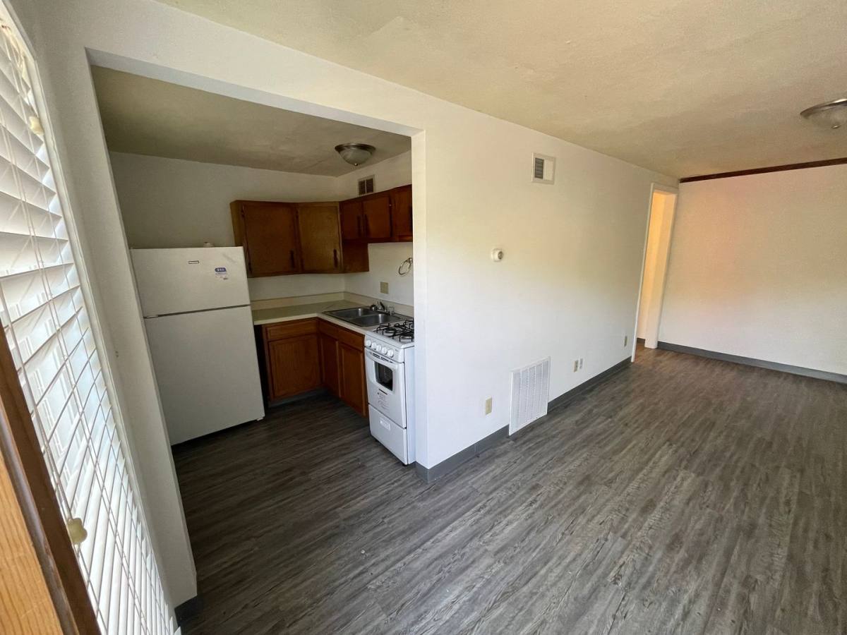 Apartment for rent at 1917 Anderson Ave, Manhattan, KS 66502